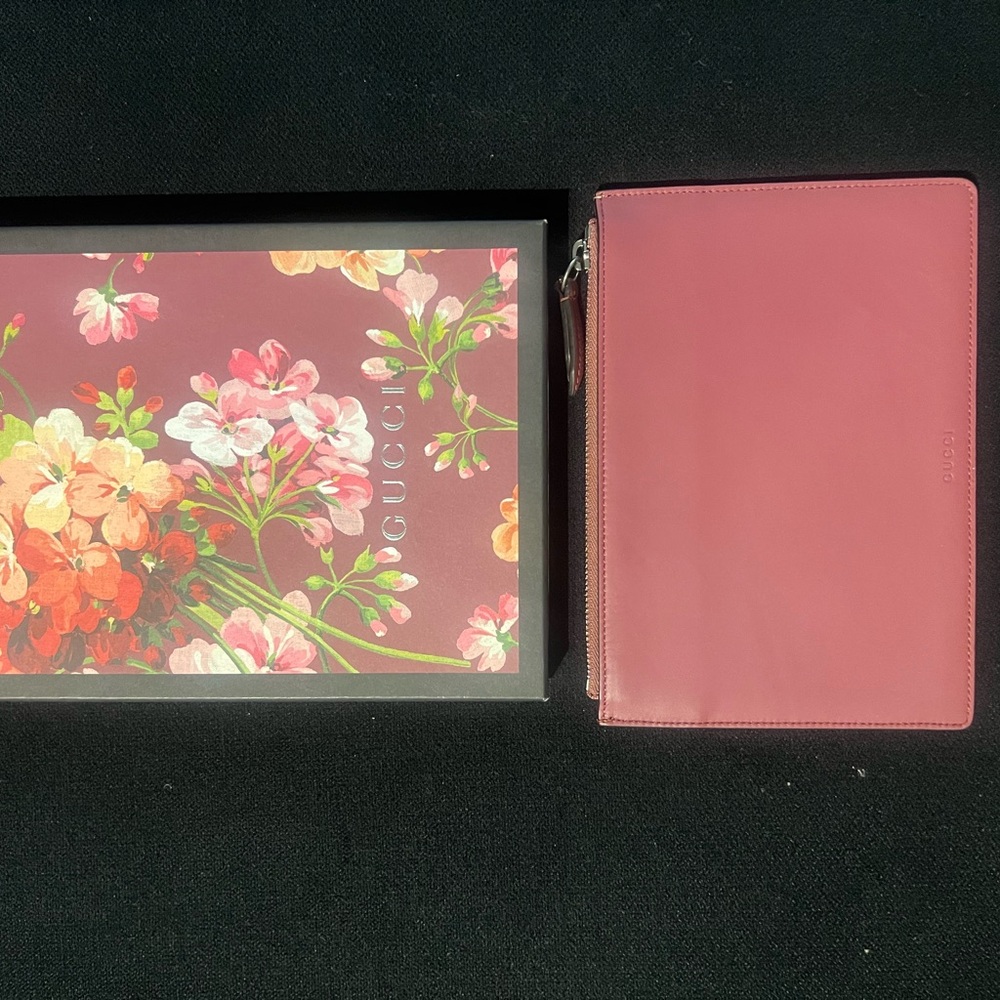 Gucci GG Supreme Bloom Floral Clutch w/ Box - Picture 3 of 5